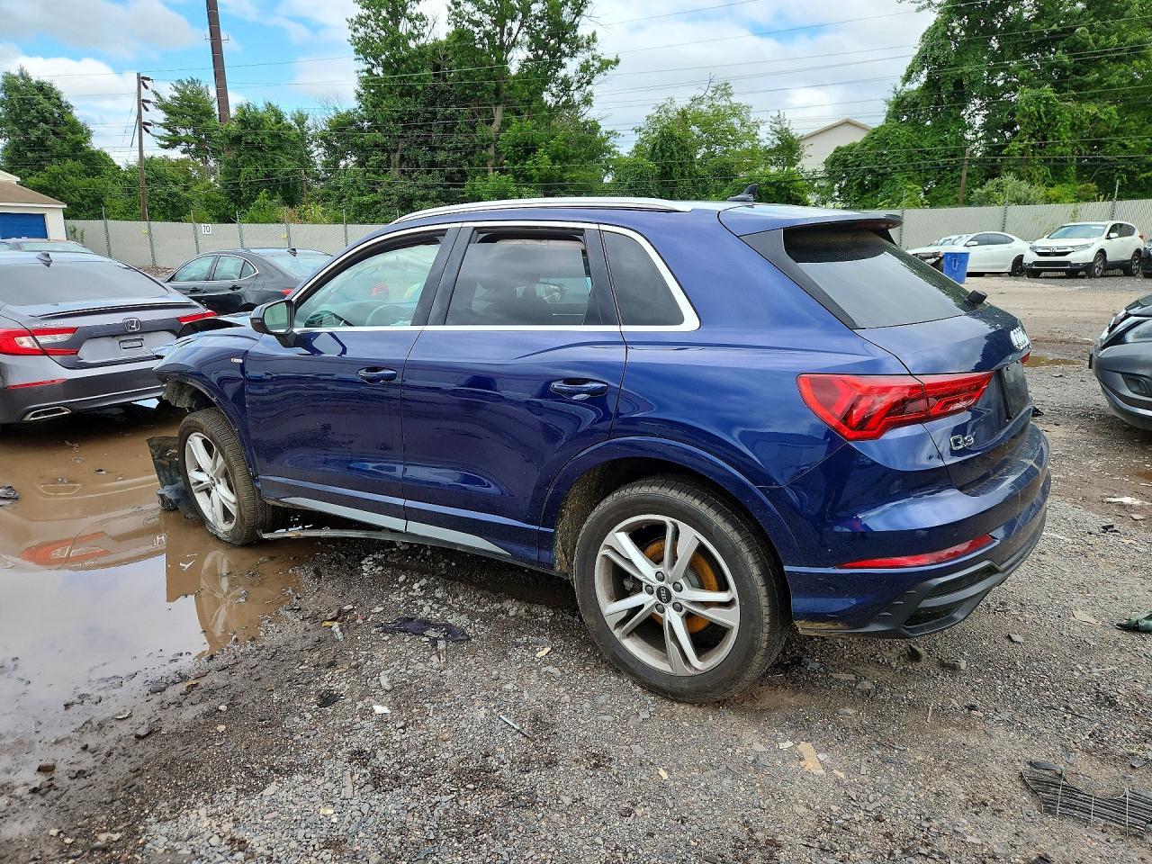 2022 Audi Q3 Premium Plus S Line 45 - Фото 2