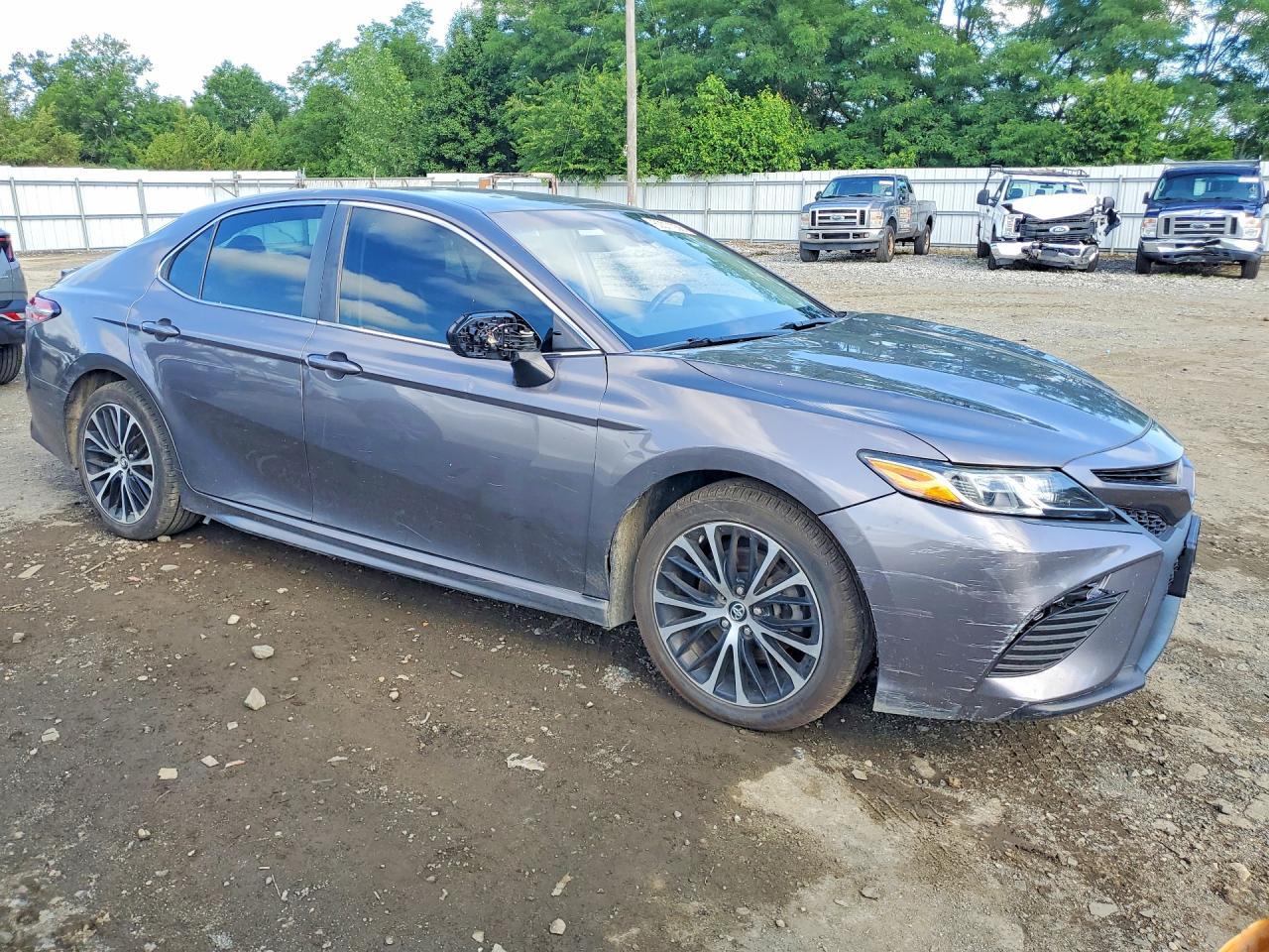 2018 Toyota Camry Se - Фото 4