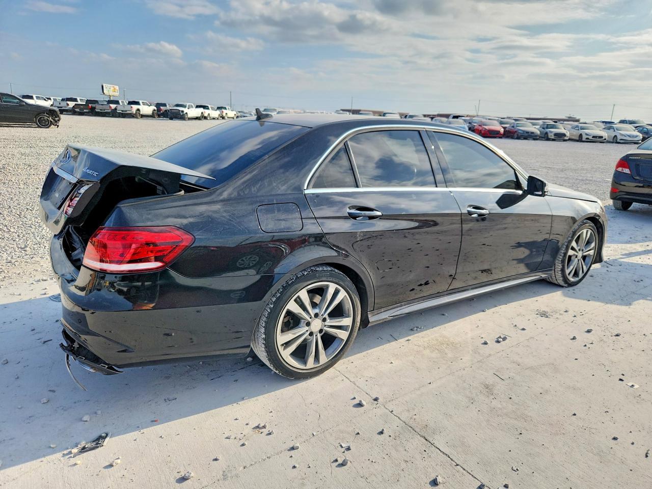 2016 Mercedes-Benz E 350 4Matic - Фото 3