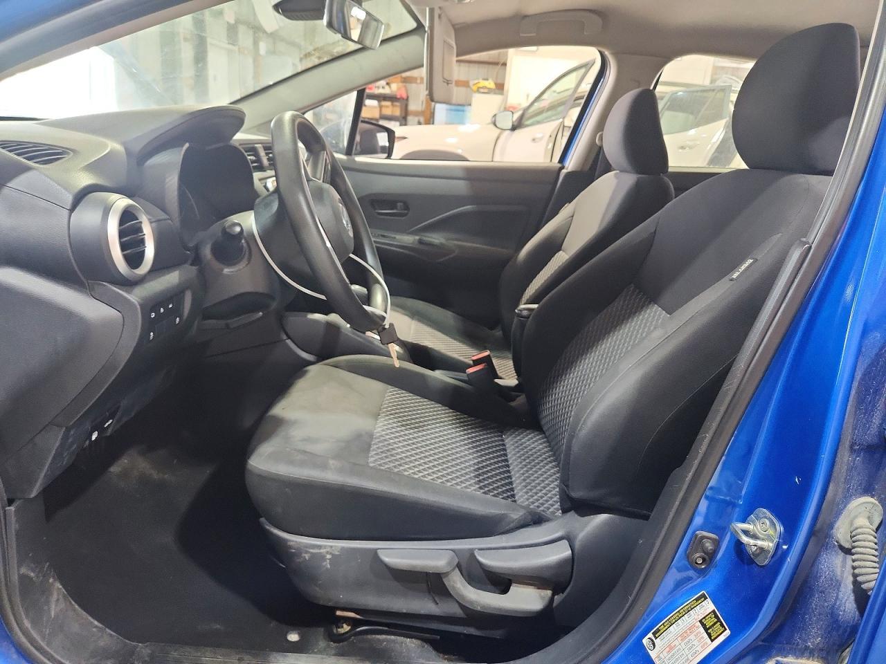 2022 Nissan Versa S - Image 7