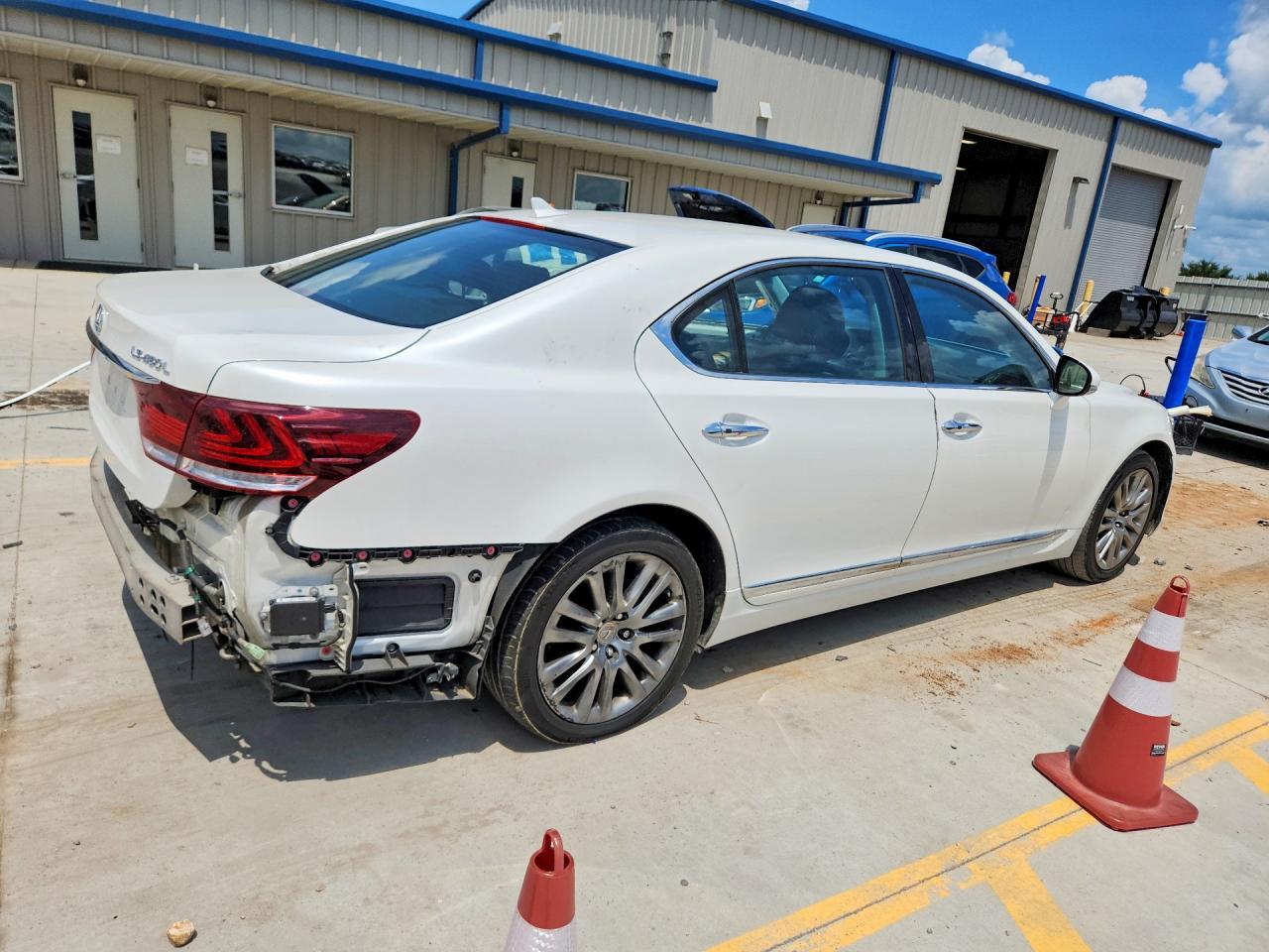 2013 Lexus Ls 460L - Фото 3
