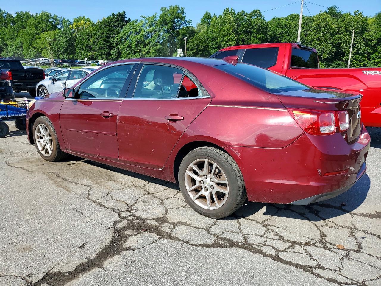 2015 Chevrolet Malibu 1Lt - Фото 2