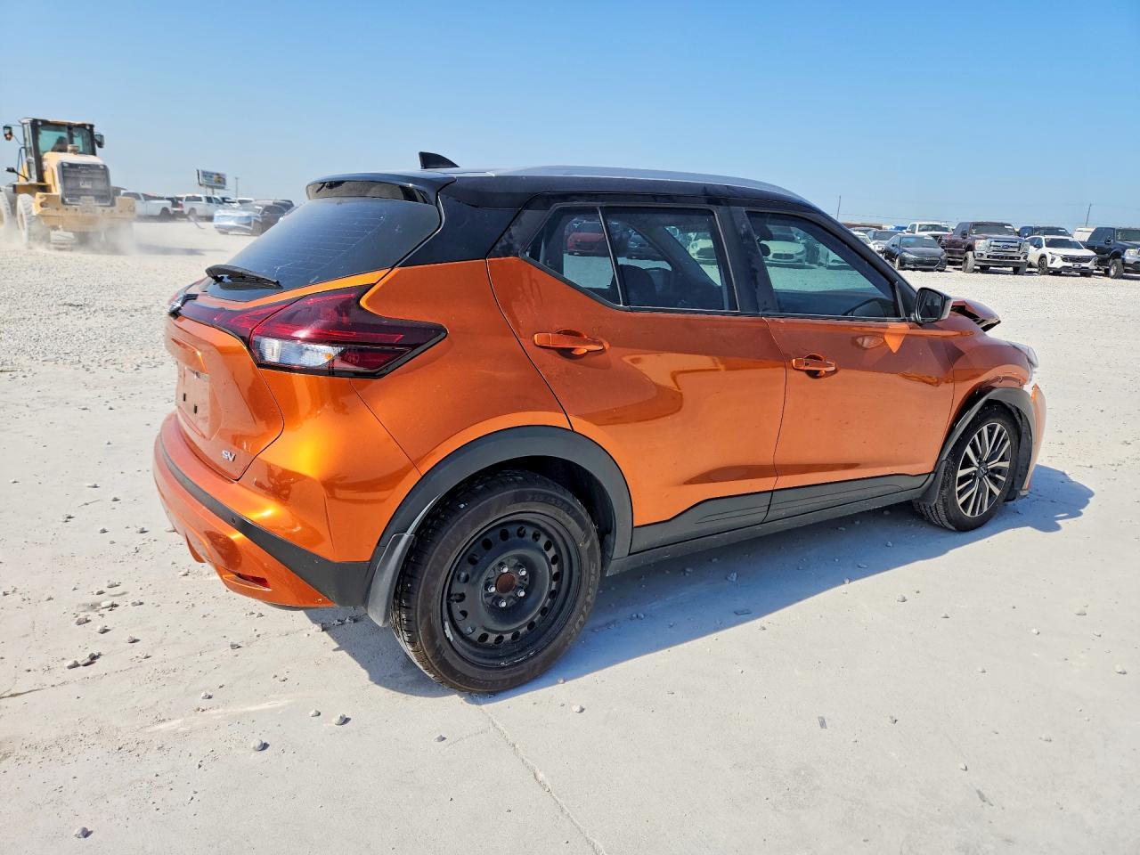 2024 Nissan Kicks Sv - Image 3