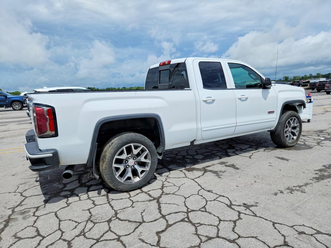 2018 GMC Sierra K1500 Slt - Фото 3