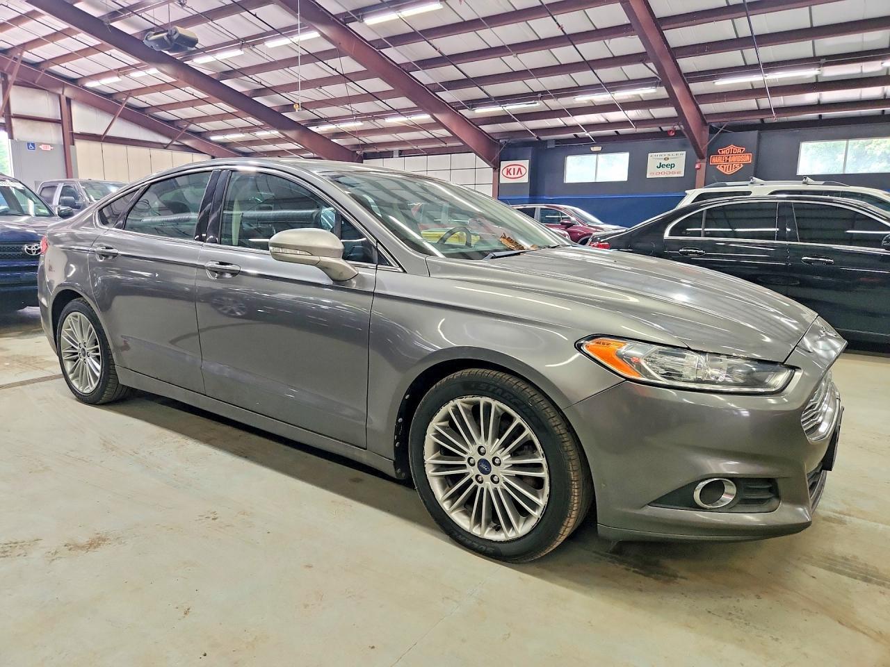 2013 Ford Fusion Se - Фото 4