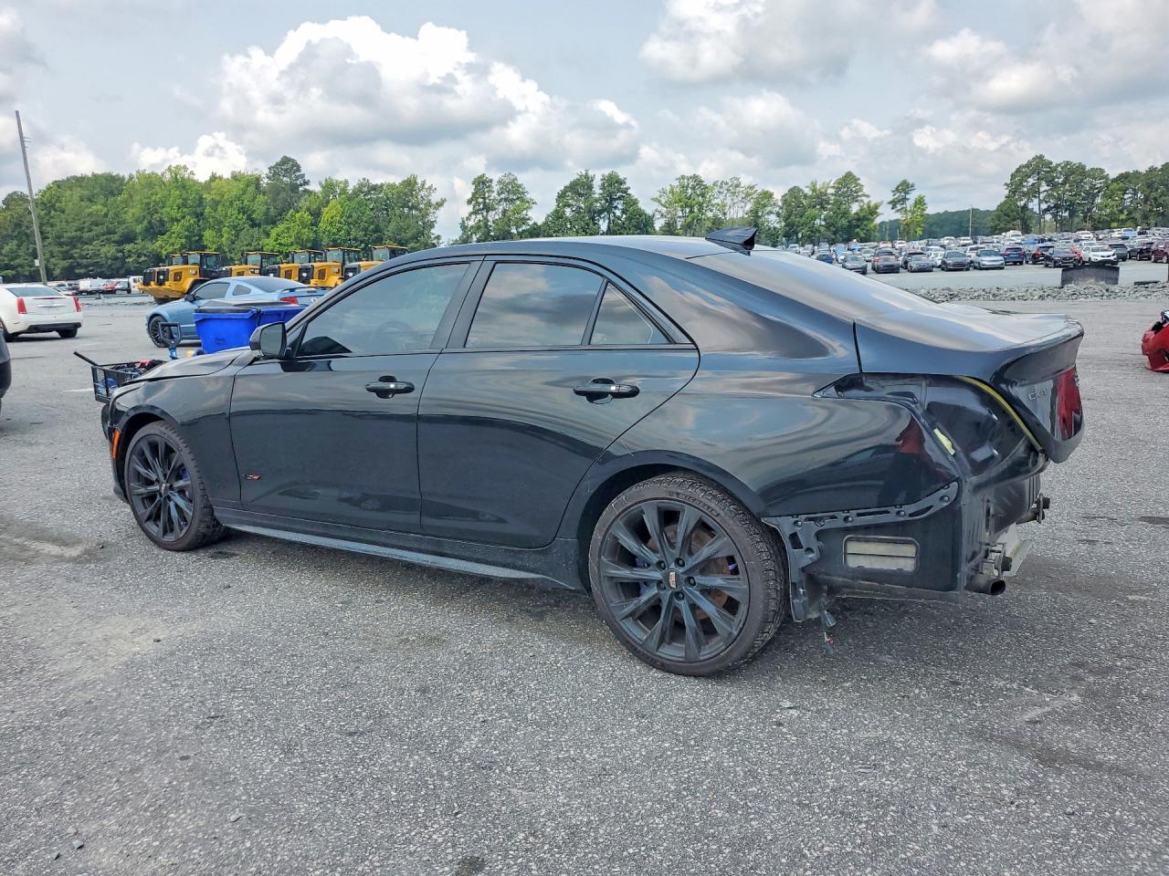 2022 Cadillac Ct4-V - Image 2