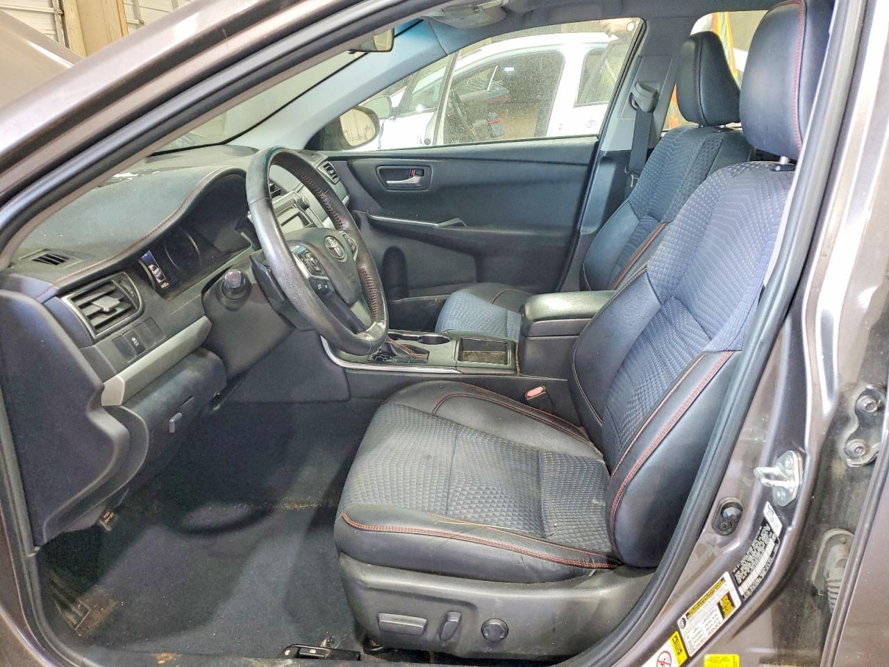 2015 Toyota Camry Se - Фото 7