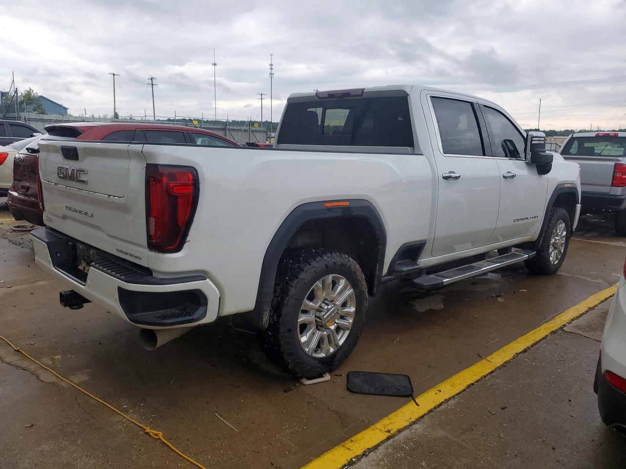 2023 GMC Sierra K2500 Denali - Image 3