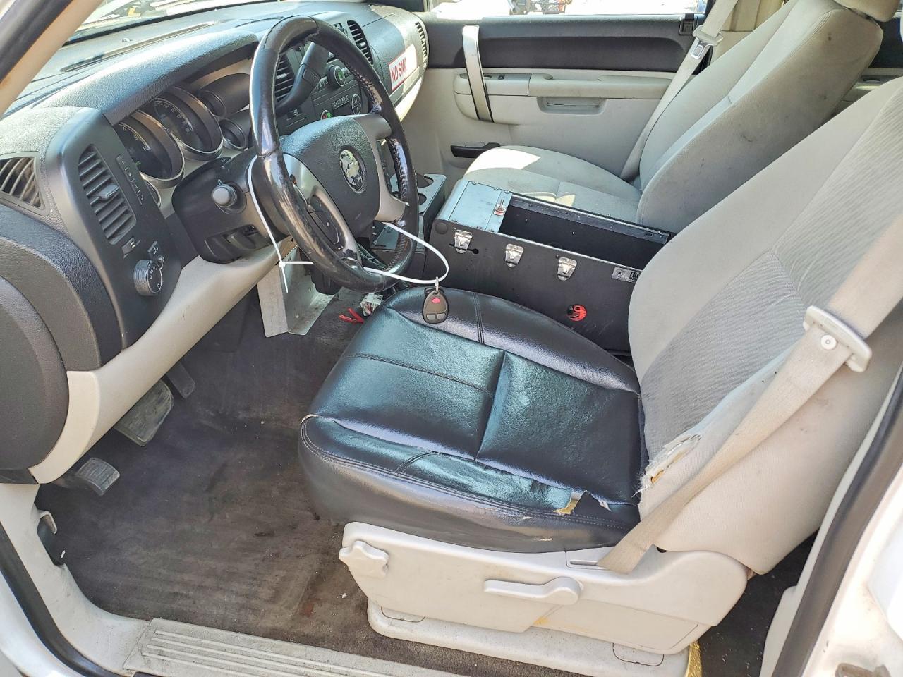 2010 Chevrolet Silverado K1500 Hybrid - Image 7