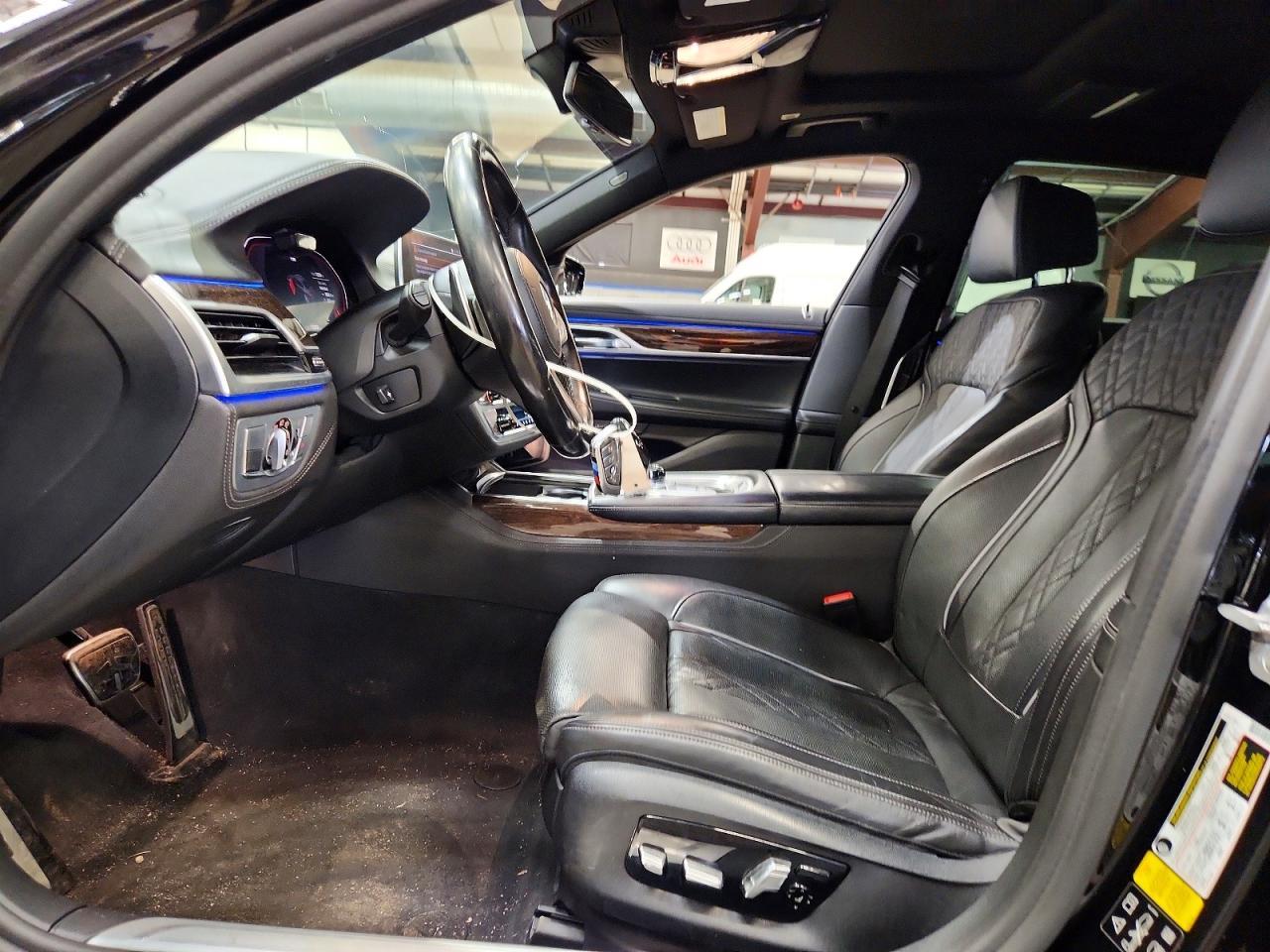 2021 BMW 750 Xi - Image 7