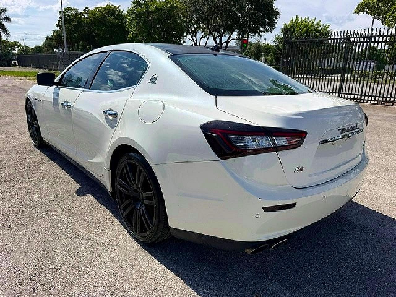 2014 Maserati Ghibli S - Фото 2