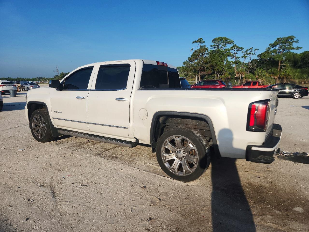 2018 GMC Sierra K1500 Denali - Фото 2