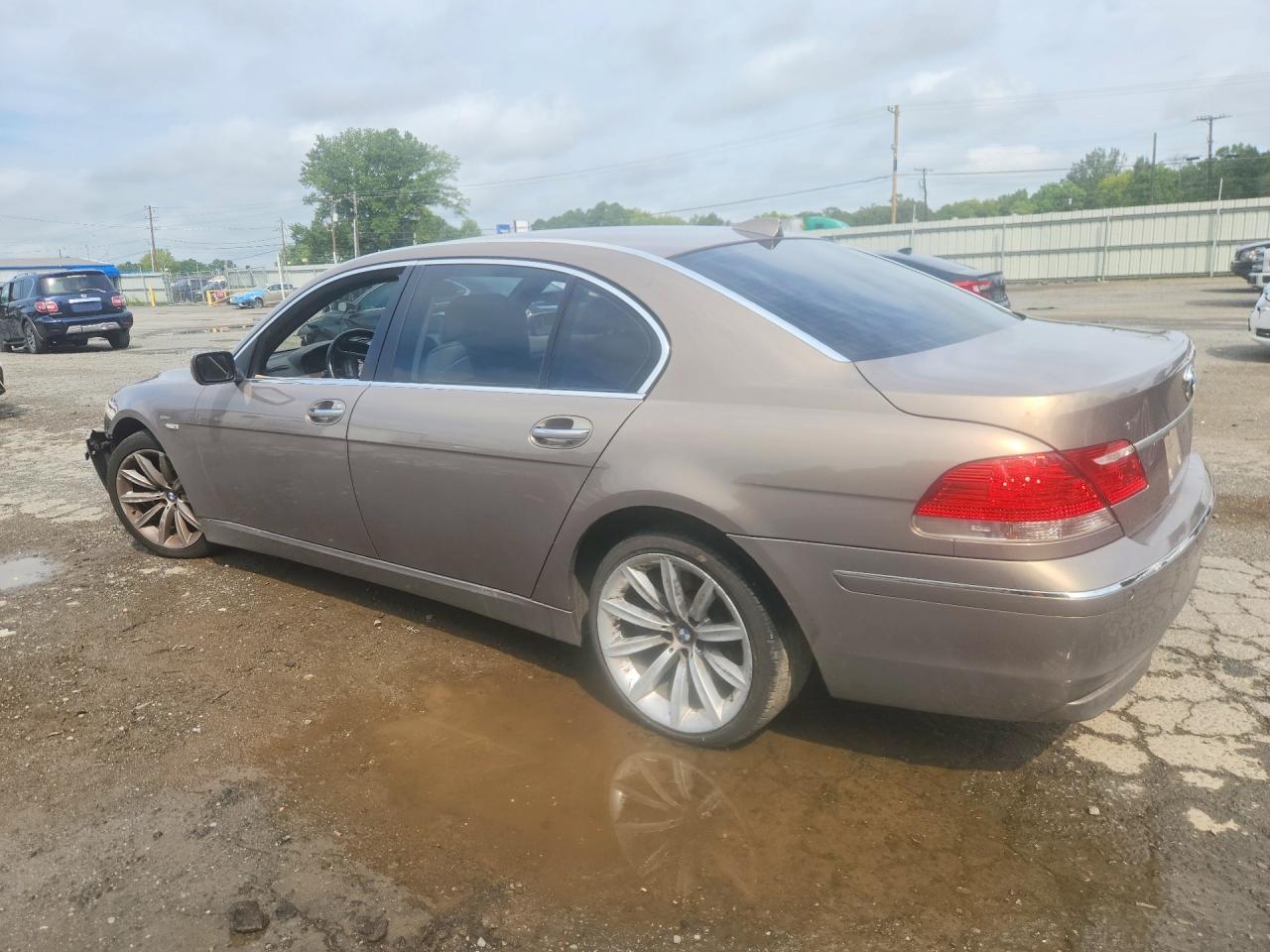 2008 BMW 750 Li - Image 2