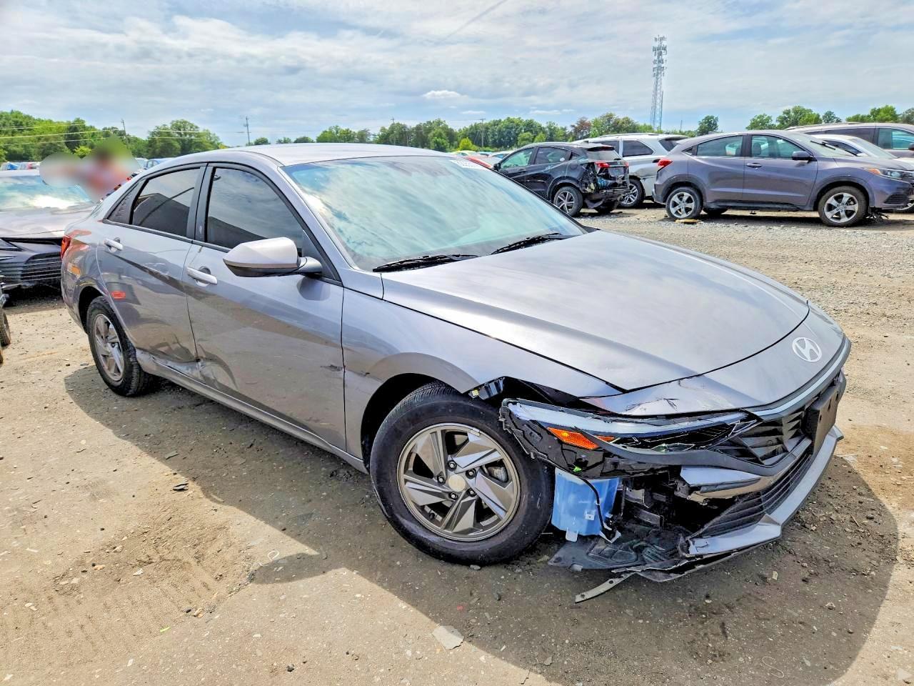2025 Hyundai Elantra Se - Фото 4