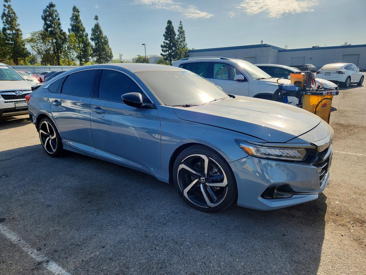 2022 Honda Accord Hybrid Sport - Image 4