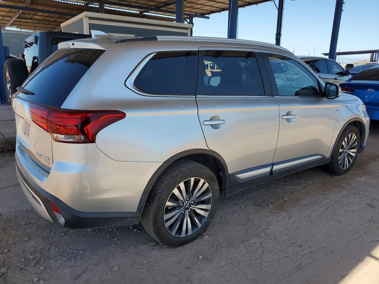 2019 Mitsubishi Outlander Gt - Фото 3