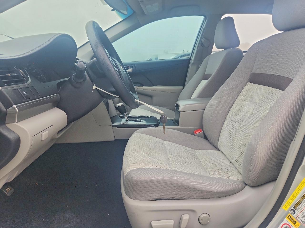 2014 Toyota Camry Le - Фото 7