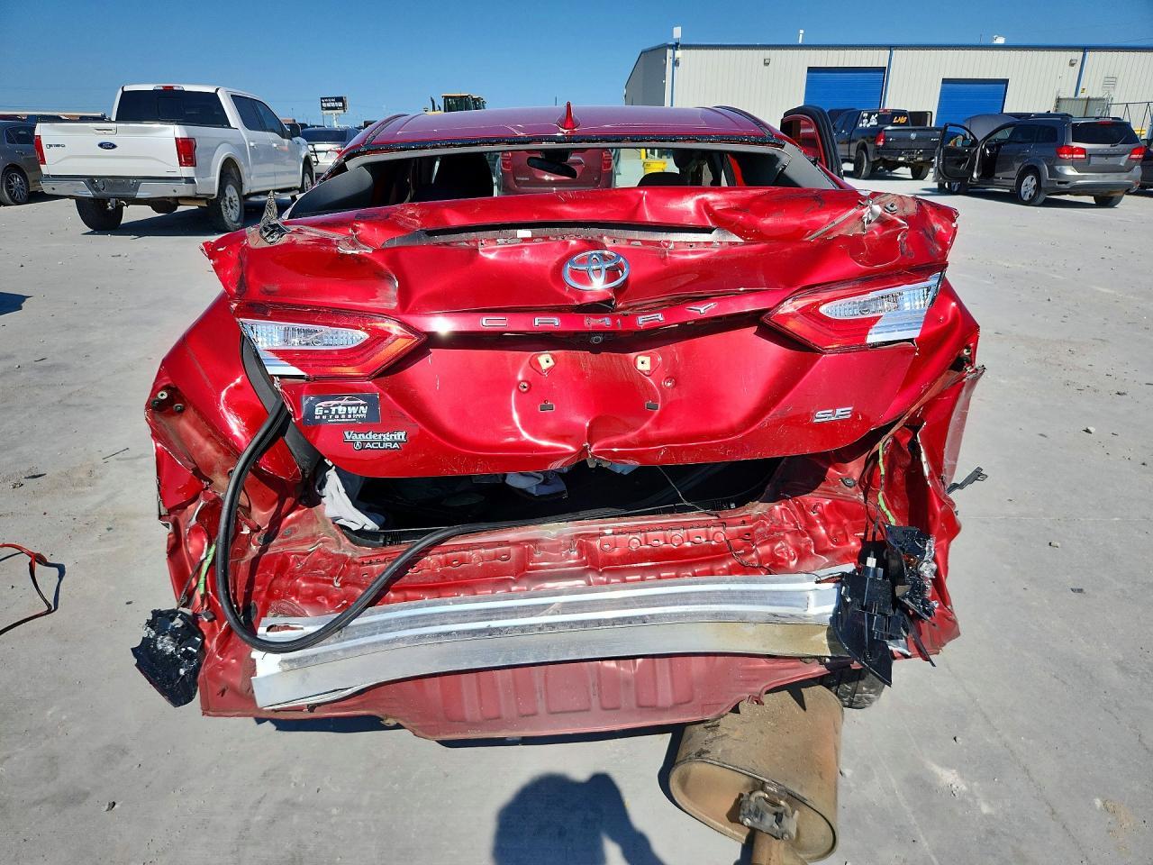 2019 Toyota Camry Se - Image 6