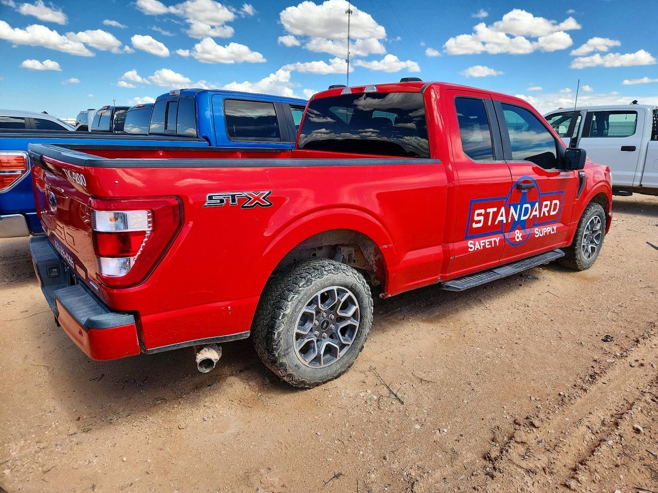 2021 Ford F150 Super Cab - Фото 3