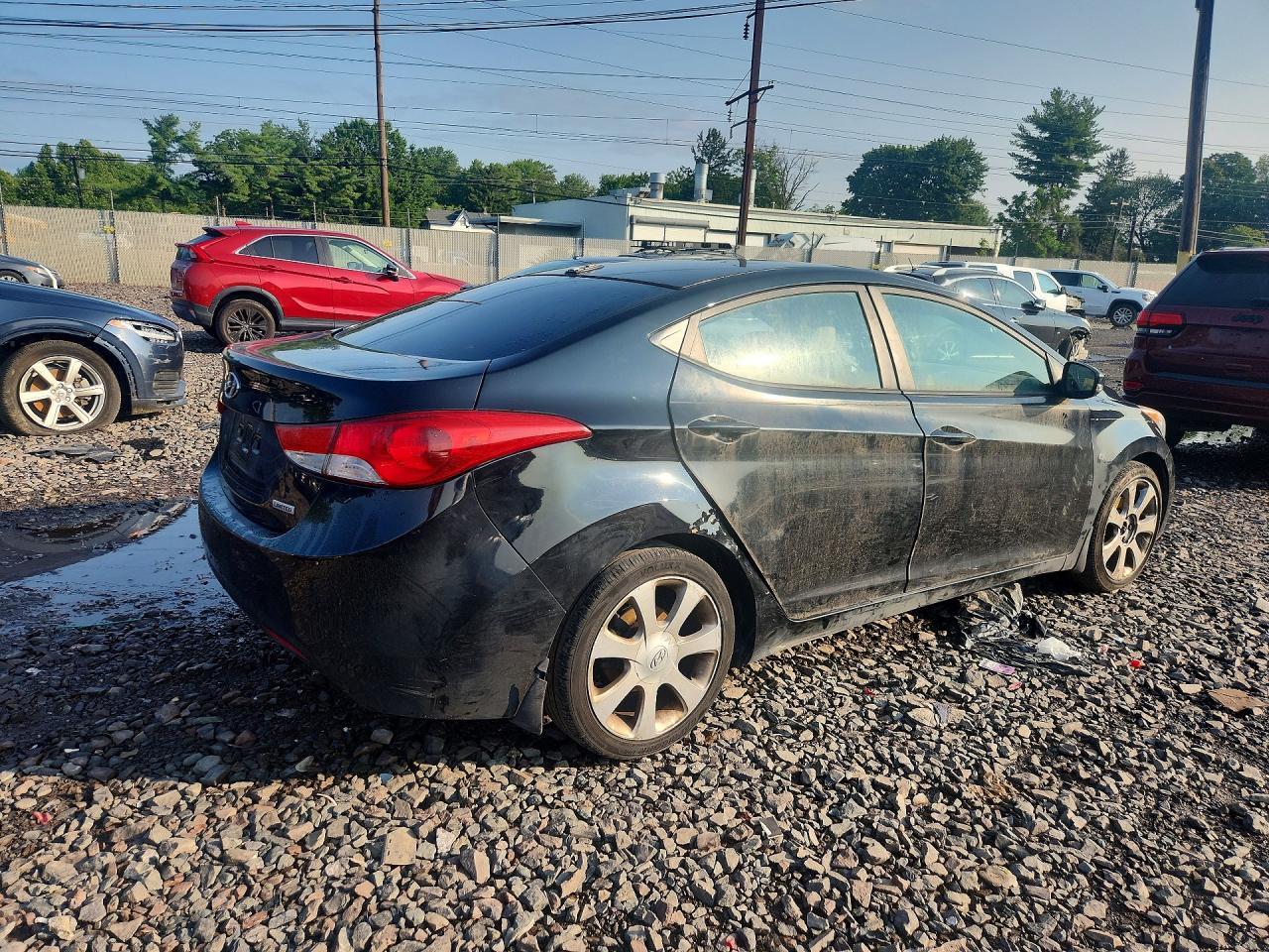 2013 Hyundai Elantra Gls - Image 3