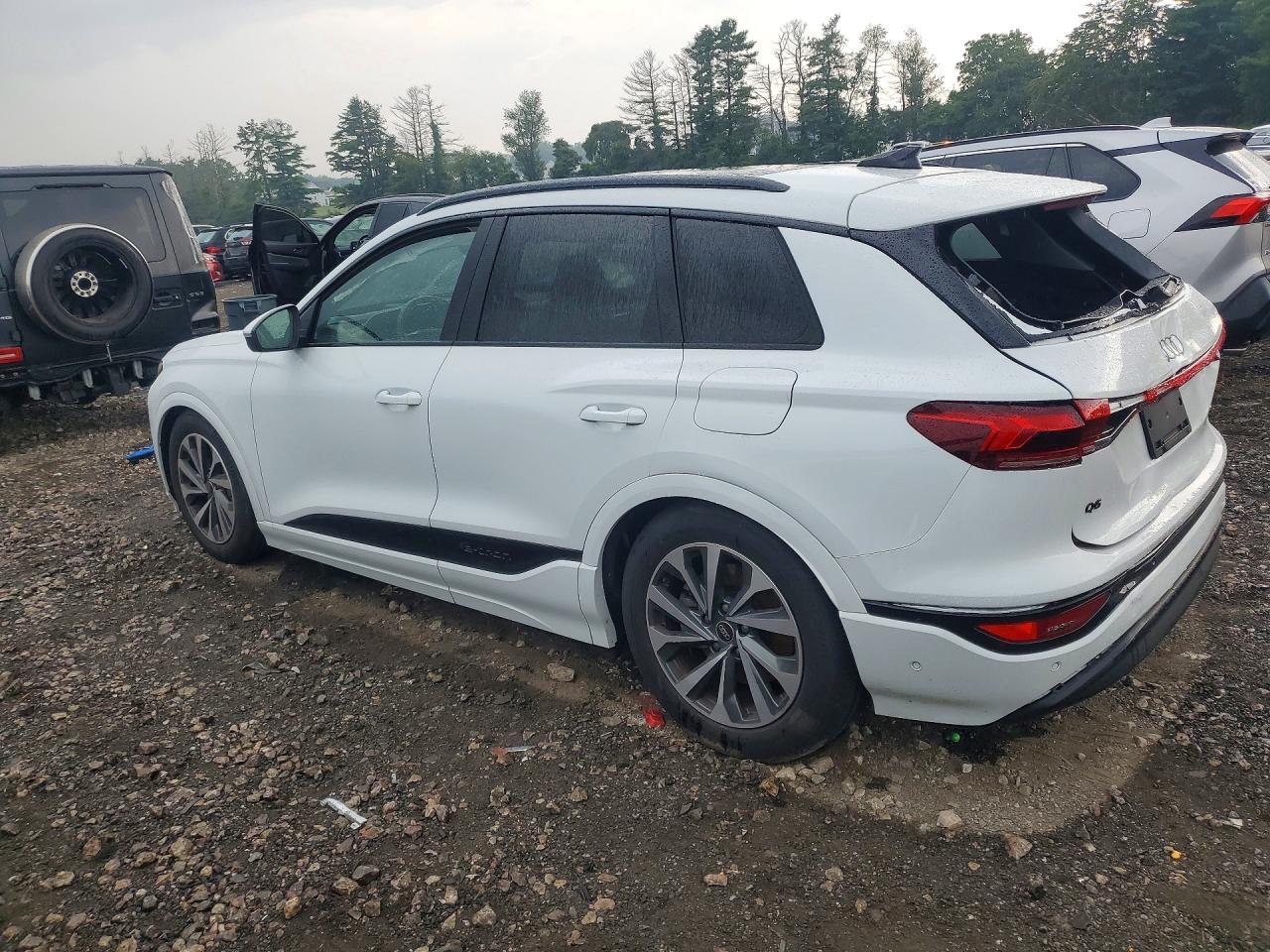 2025 Audi Q6 E-Tron Prestige - Image 2