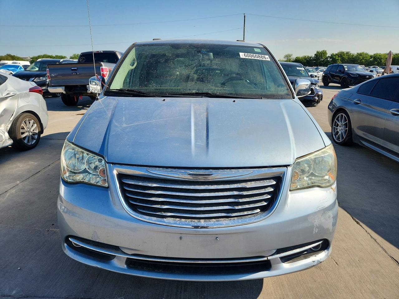 2013 Chrysler Town & Country - Фото 5
