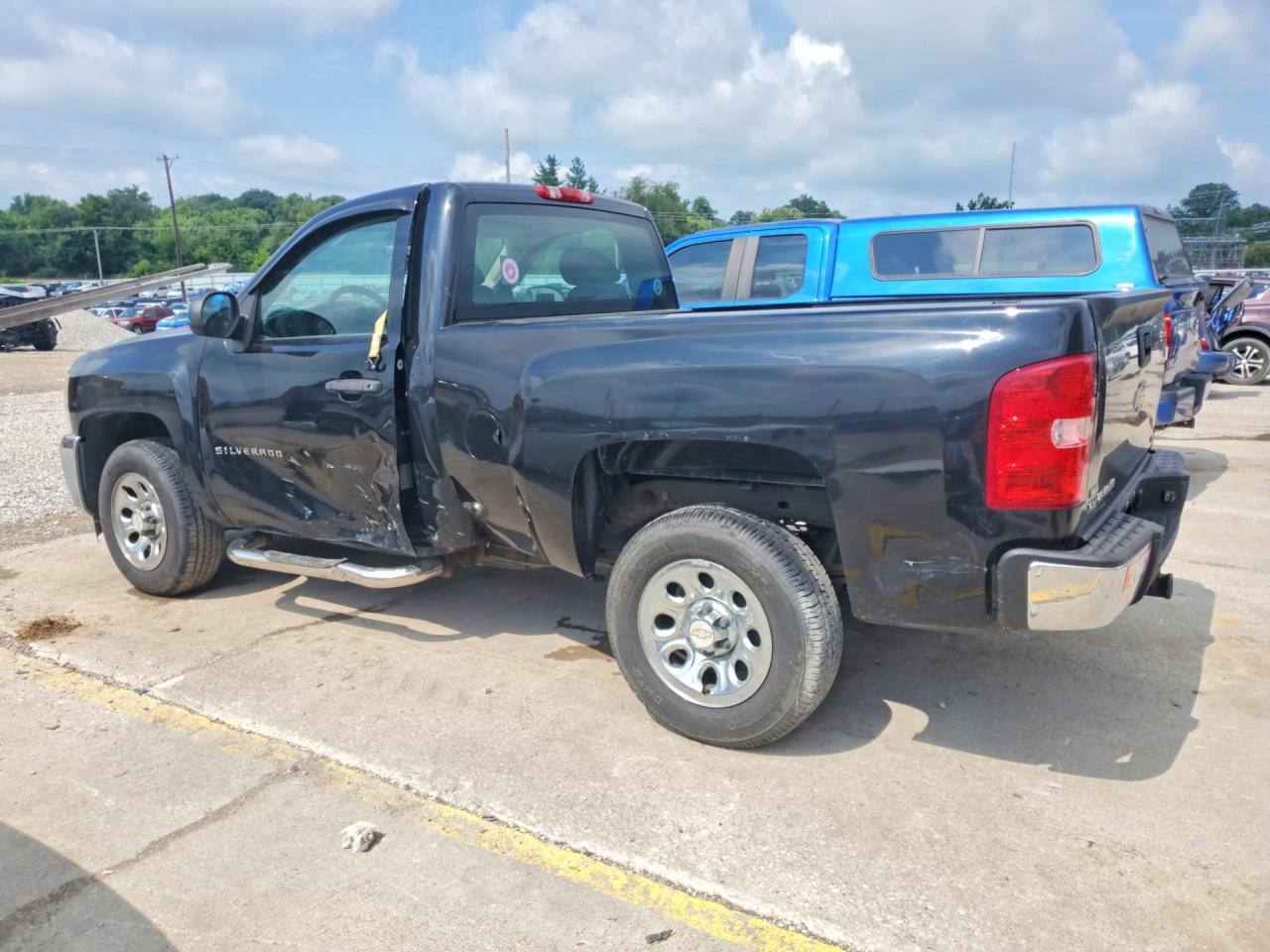 2012 Chevrolet Silverado C1500 - Фото 2