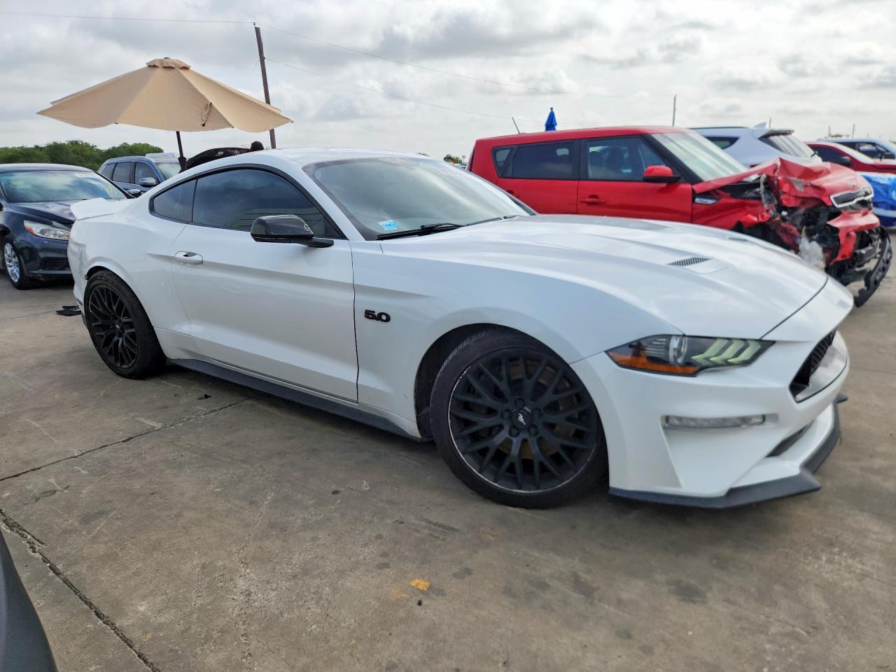 2019 Ford Mustang Gt - Фото 4