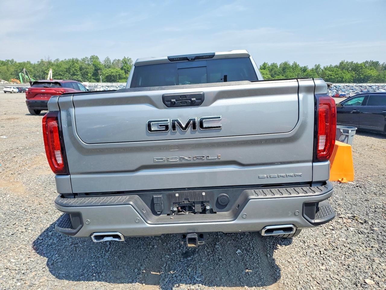 2025 GMC Sierra K1500 Denali - Фото 6