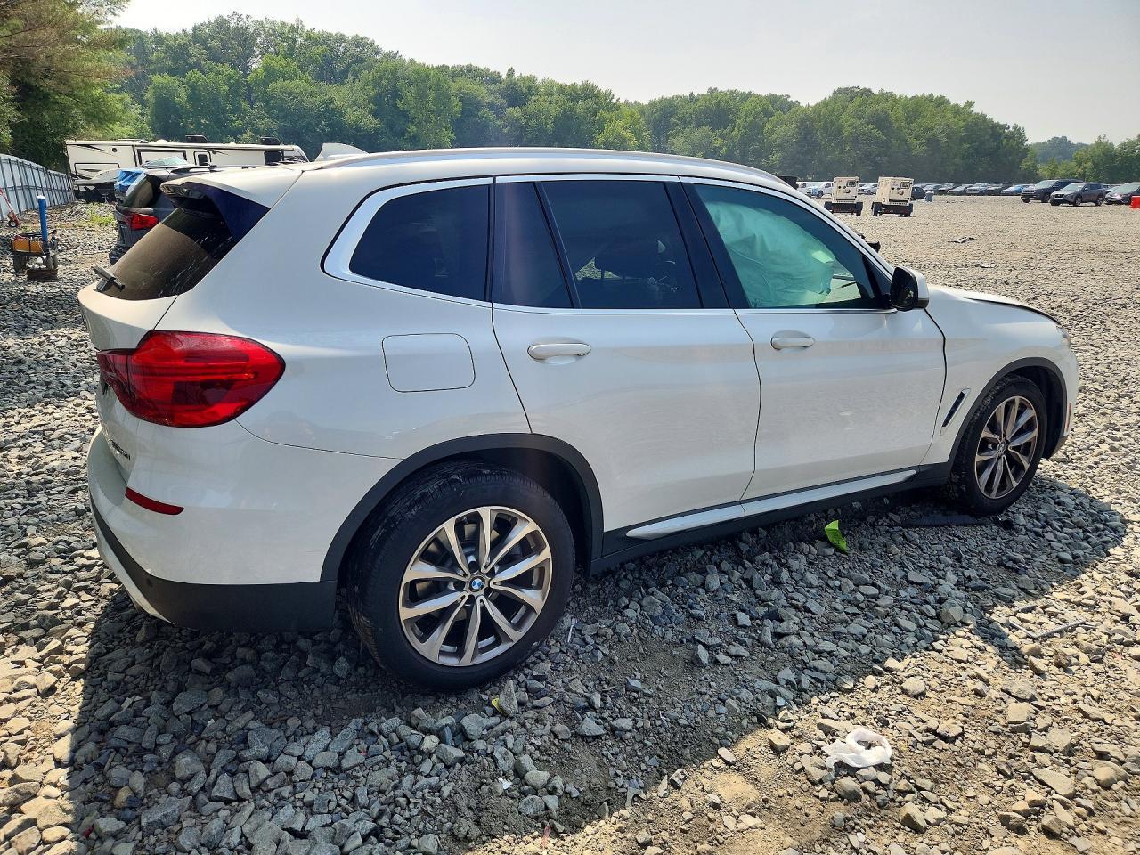 2018 BMW X3 xDrive30I - Фото 3