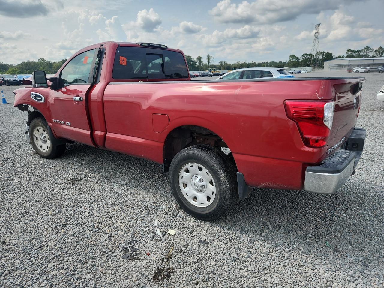2017 Nissan Titan Xd Sv - Image 2