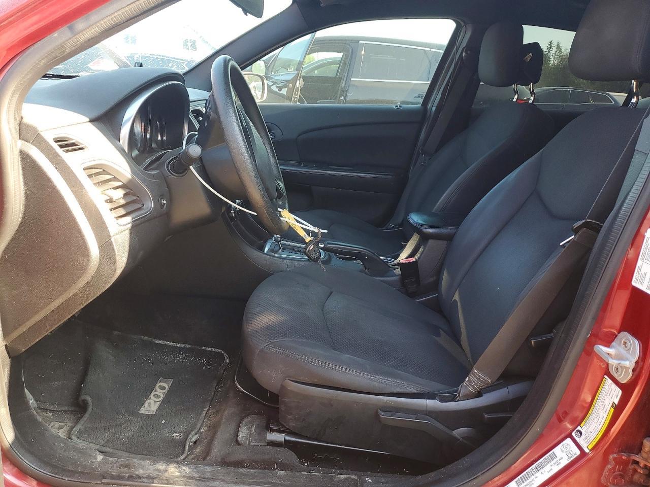 2013 Chrysler 200 Lx - Фото 7