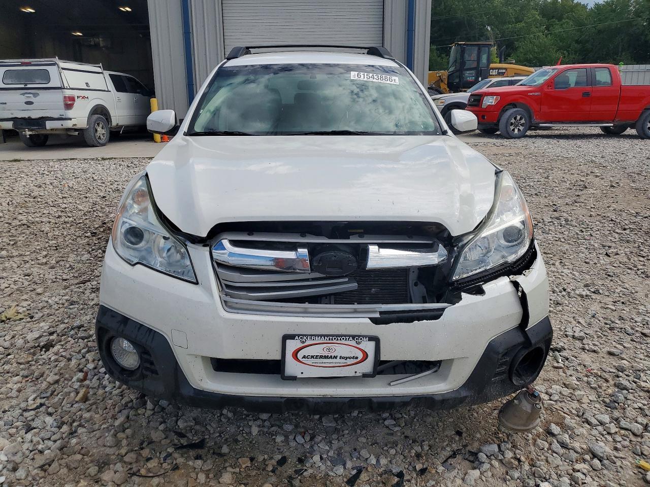 2014 Subaru Outback 2.5I Premium - Image 5