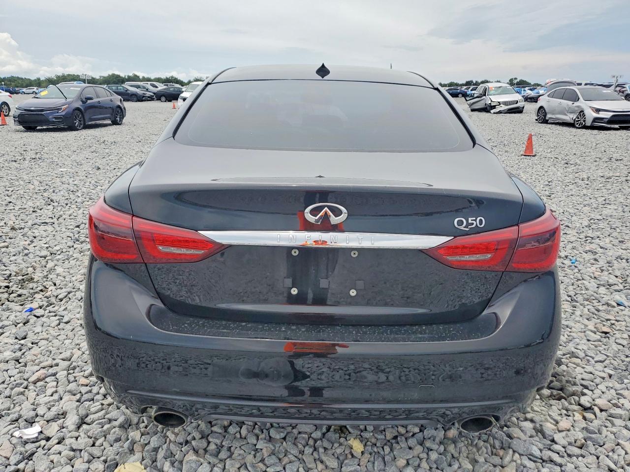 2018 Infiniti Q50 2.0T Luxe - Image 6