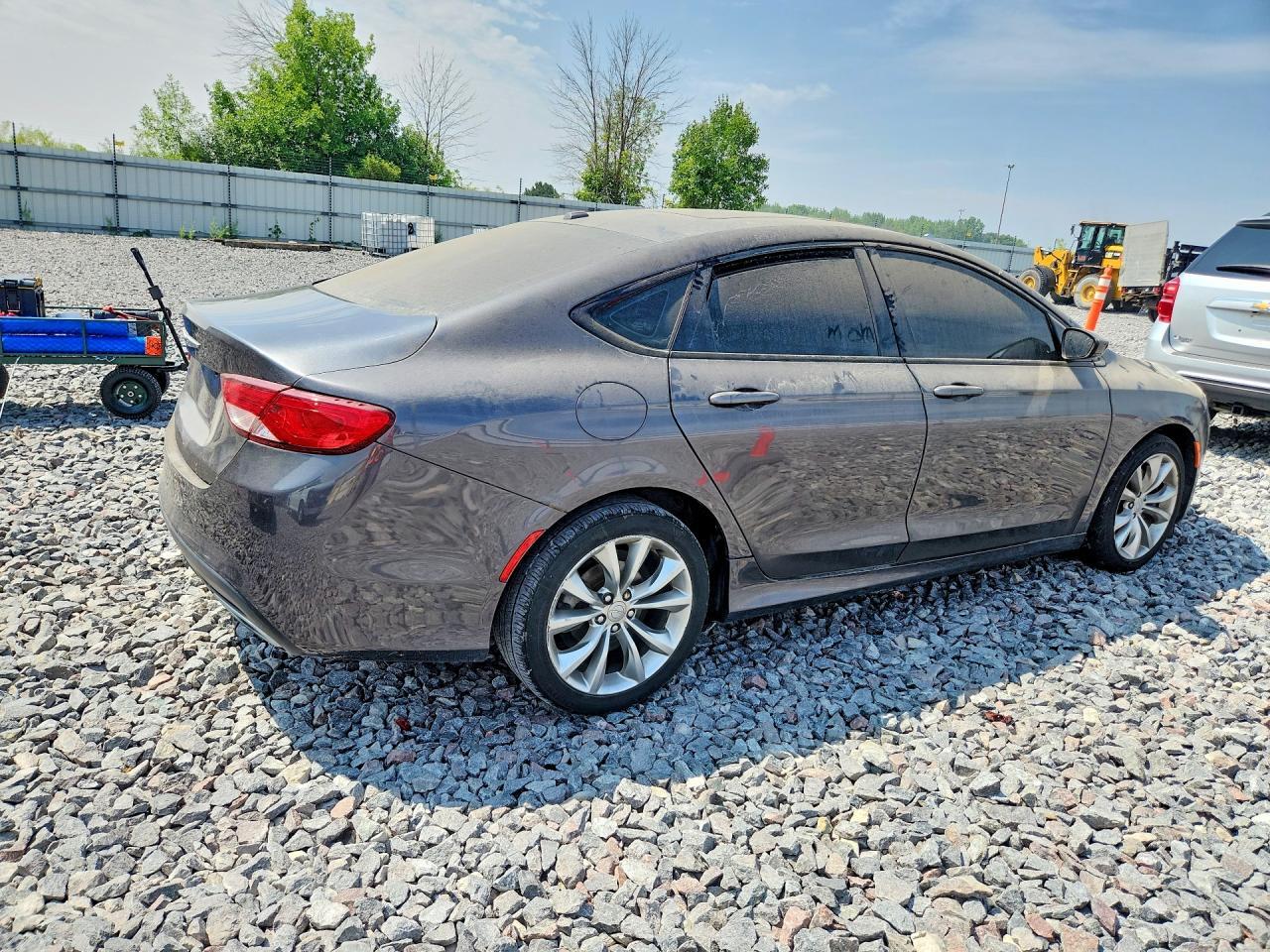 2015 Chrysler 200 S - Фото 3