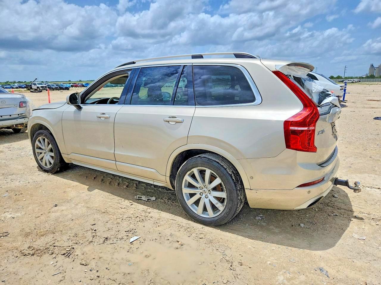 2016 Volvo Xc90 T6 - Фото 2