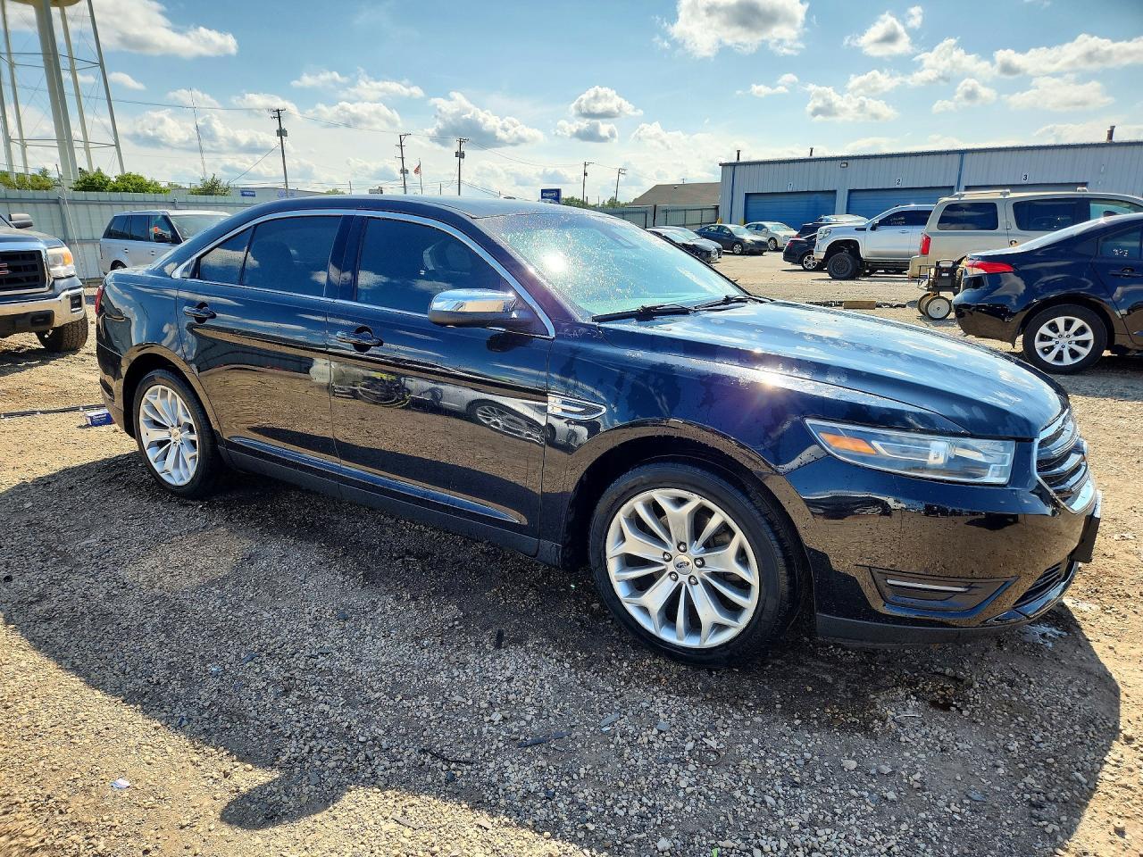 2019 Ford Taurus Limited - Фото 4
