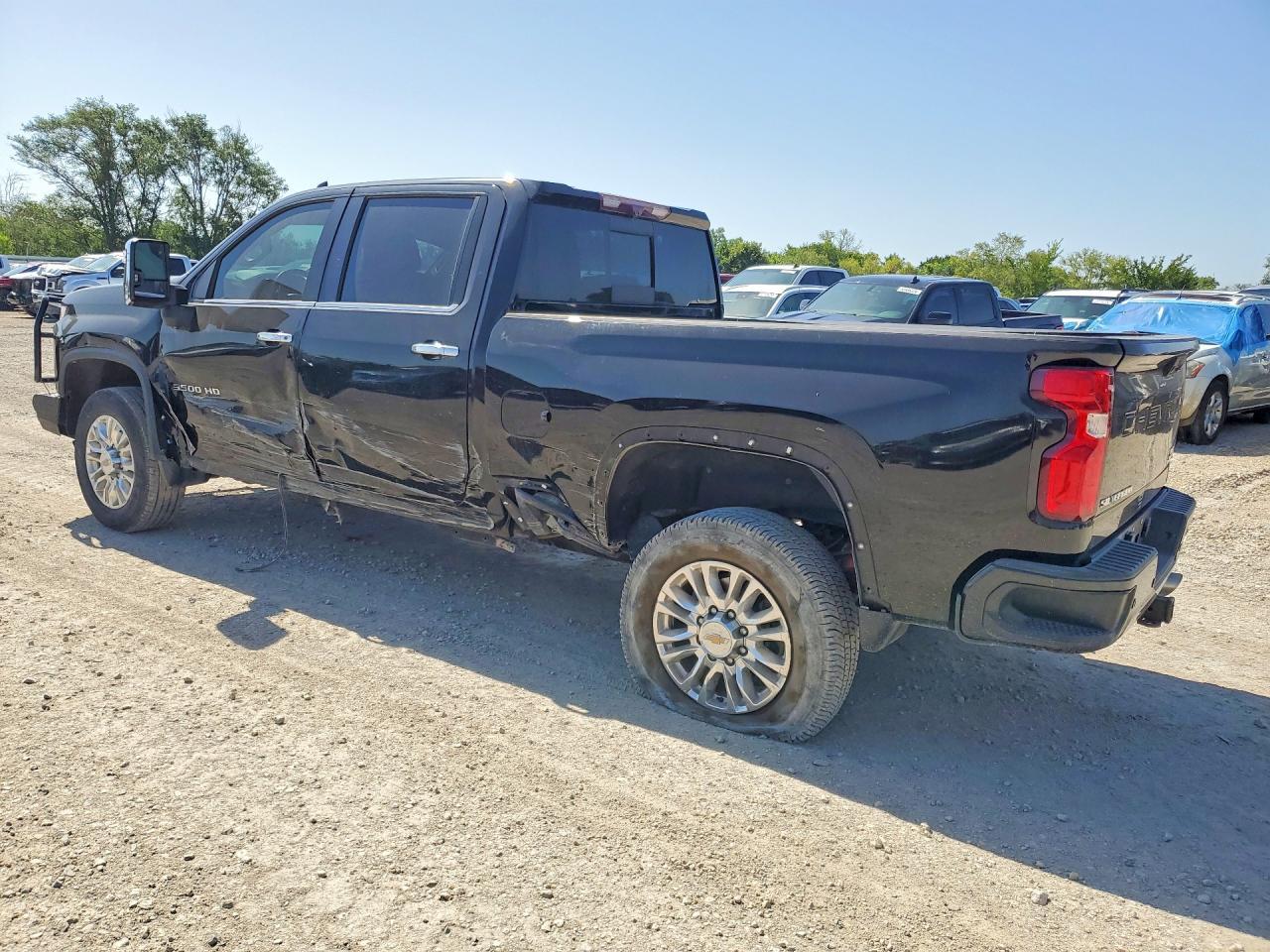2022 Chevrolet Silverado K3500 High Country - Image 2