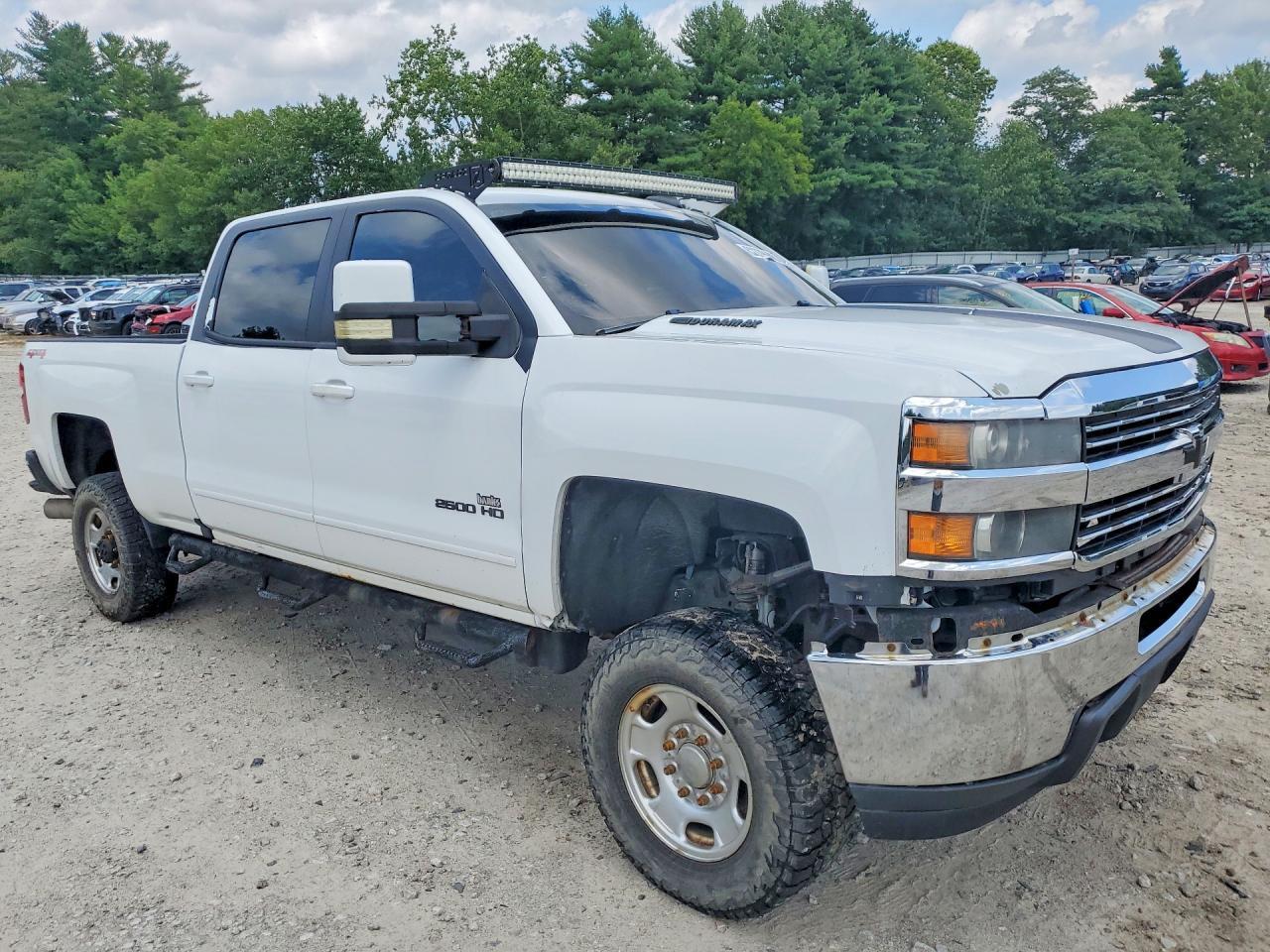 2016 Chevrolet Silverado 2500 Hd 4Wd 6.6L V8 Tdsl - Image 4
