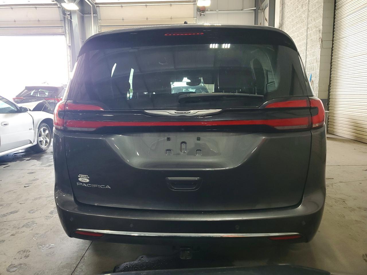 2023 Chrysler Pacifica Touring L - Фото 6