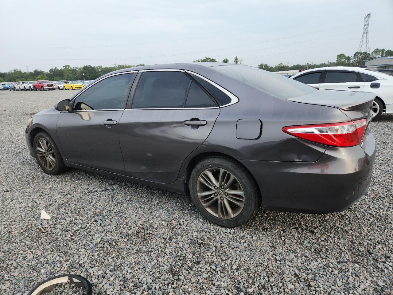 2015 Toyota Camry Se - Фото 2