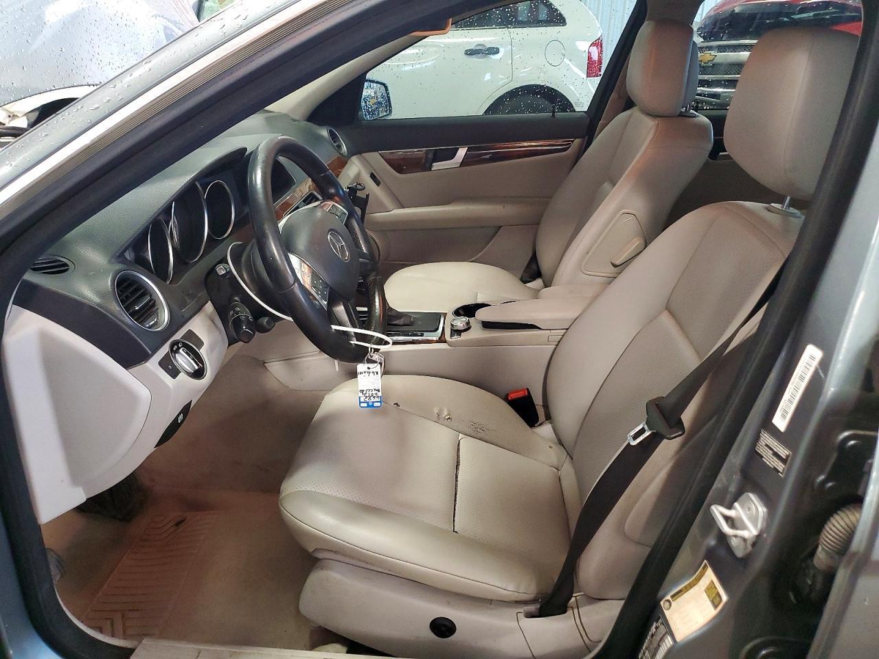 2012 Mercedes-Benz C 250 - Image 7