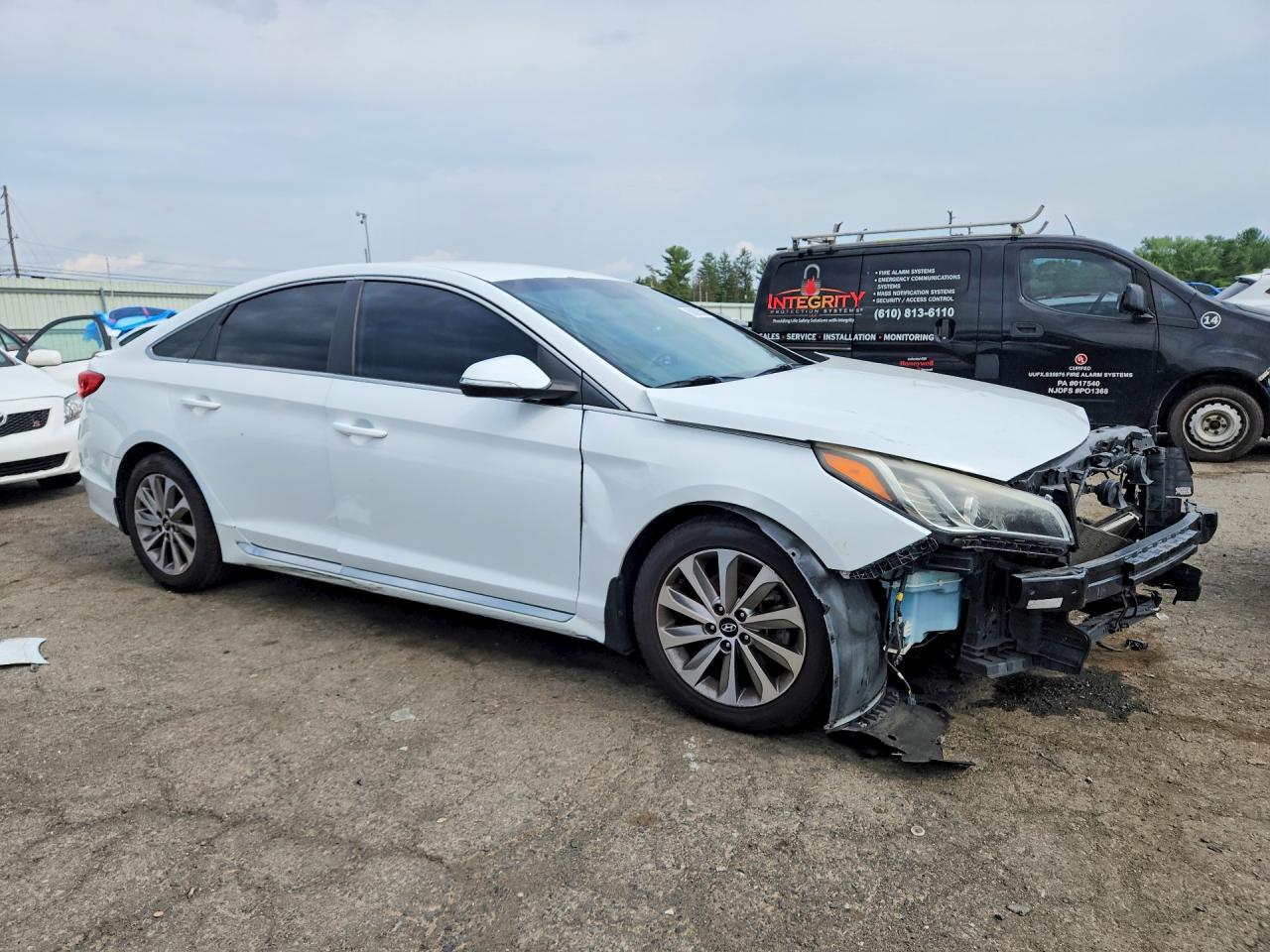 2017 Hyundai Sonata Sport - Image 4