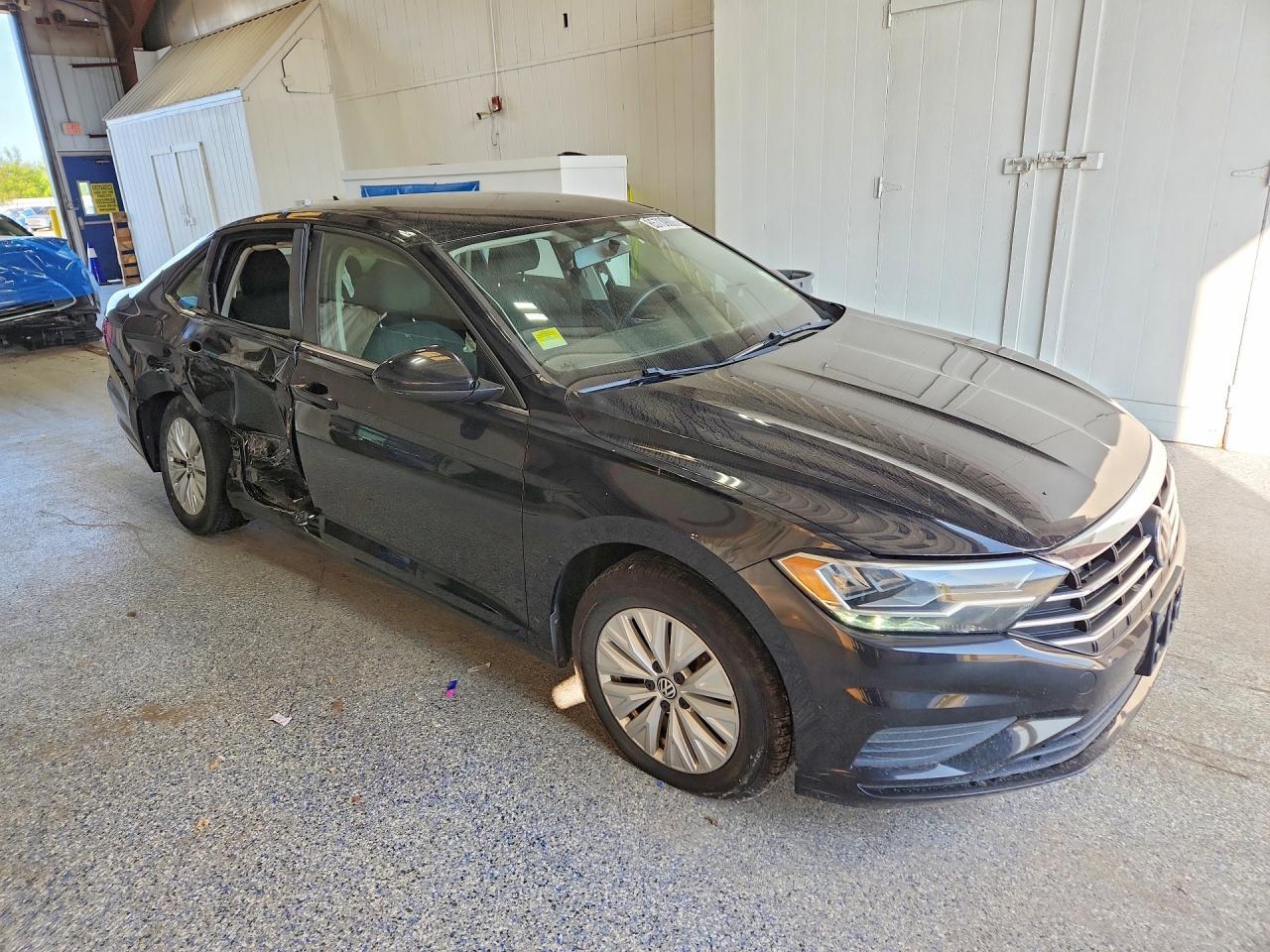 2019 Volkswagen Jetta S - Фото 4
