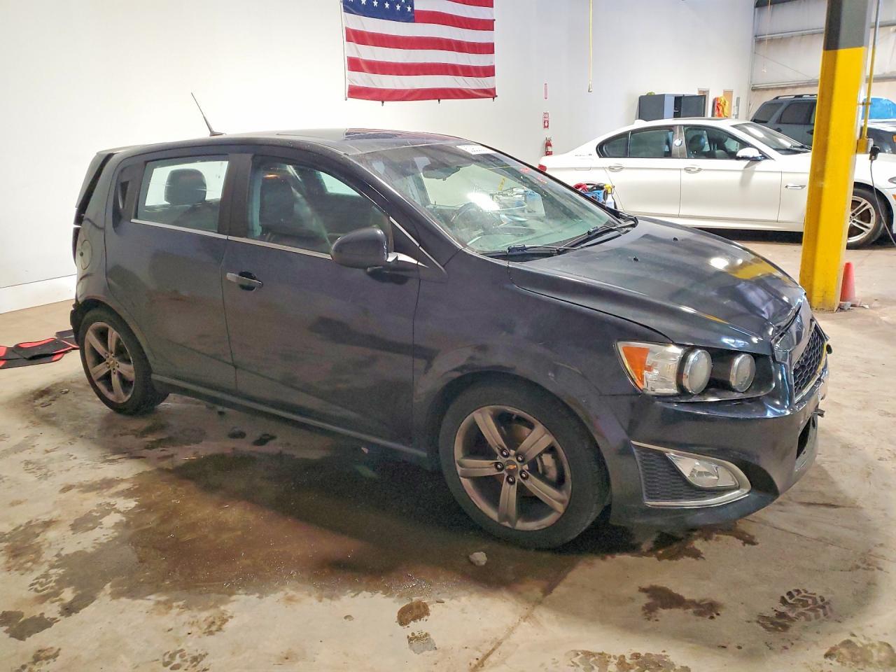 2014 Chevrolet Sonic - Image 4