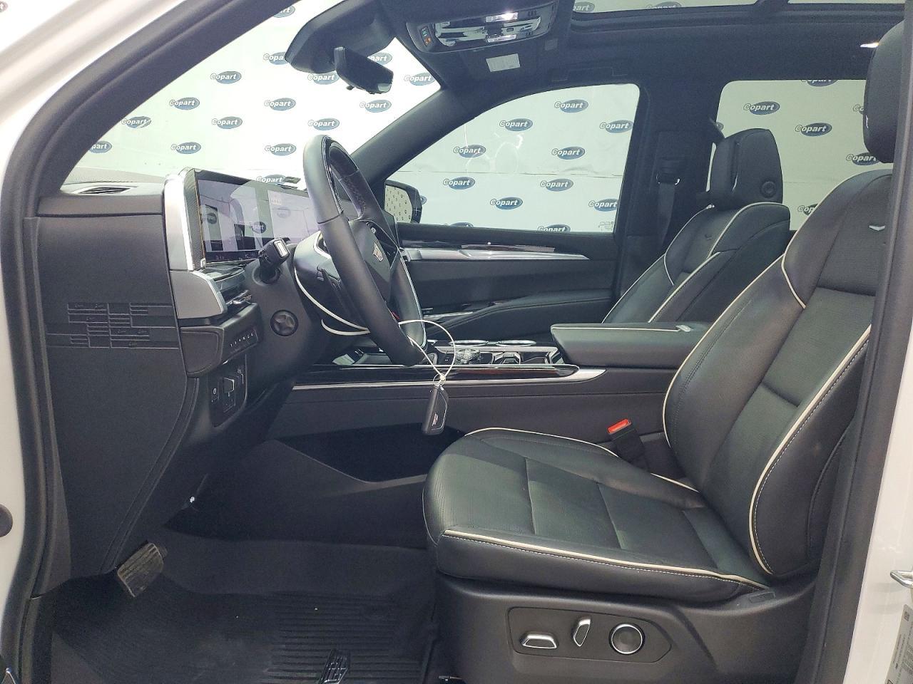 2025 Cadillac Escalade Sport - Фото 7