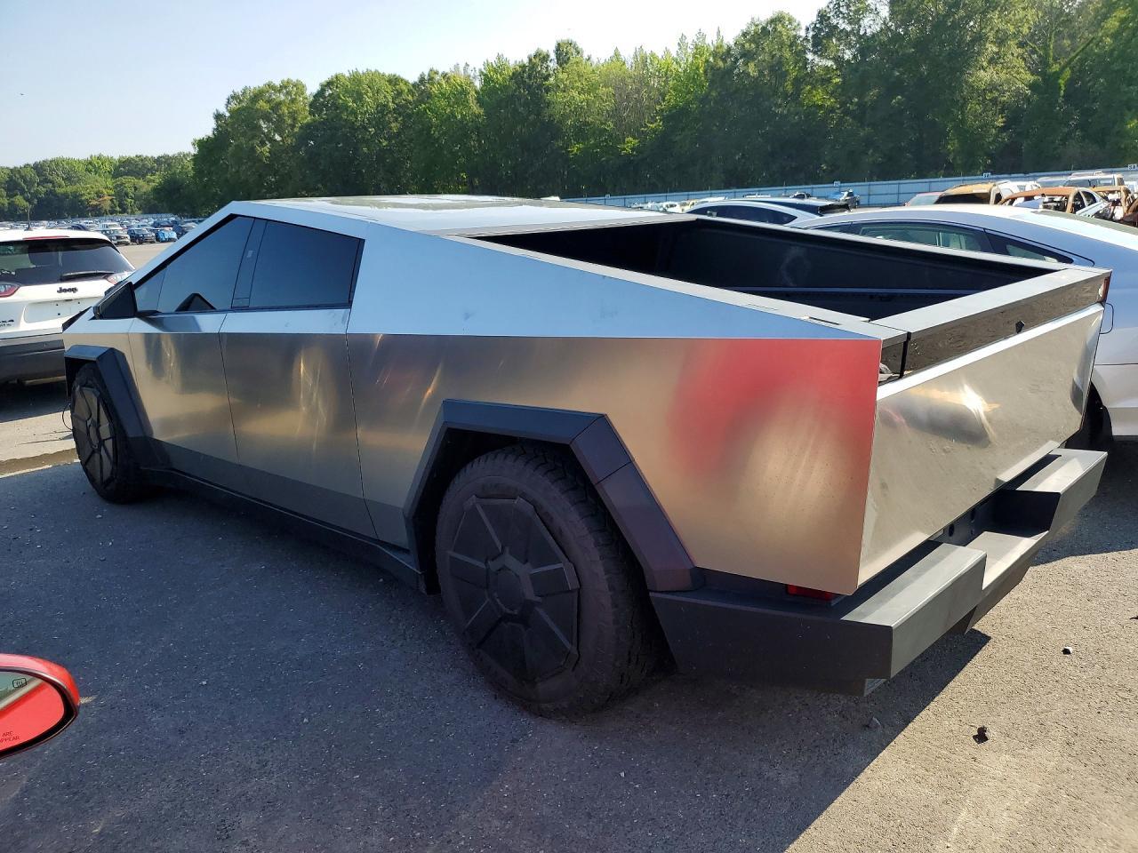 2024 Tesla Cybertruck - Фото 2