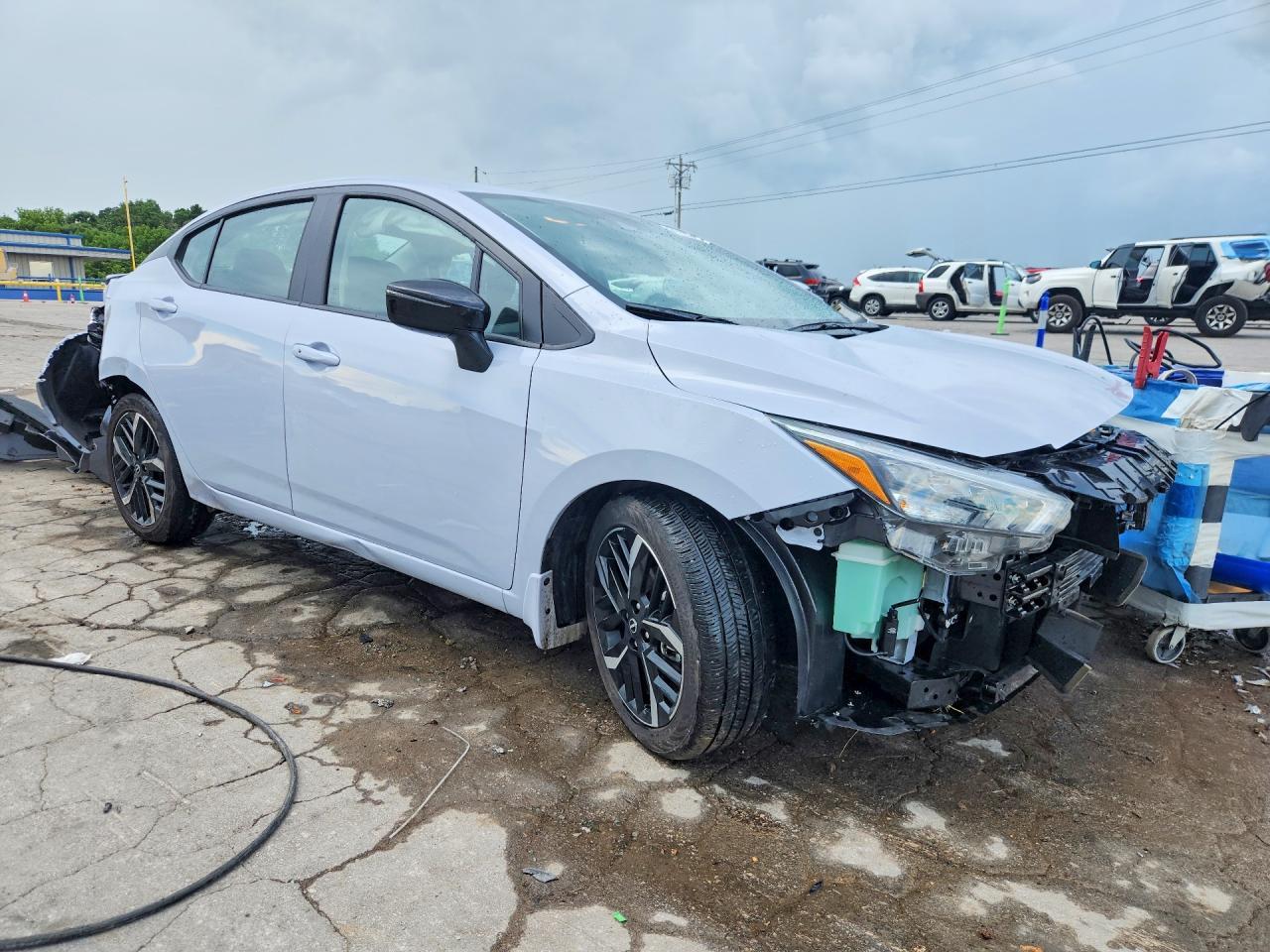 2025 Nissan Versa Sr - Фото 4