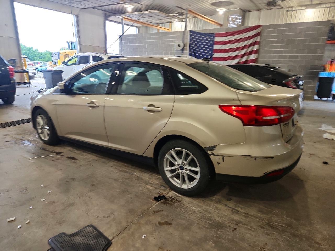 2017 Ford Focus Se - Фото 2