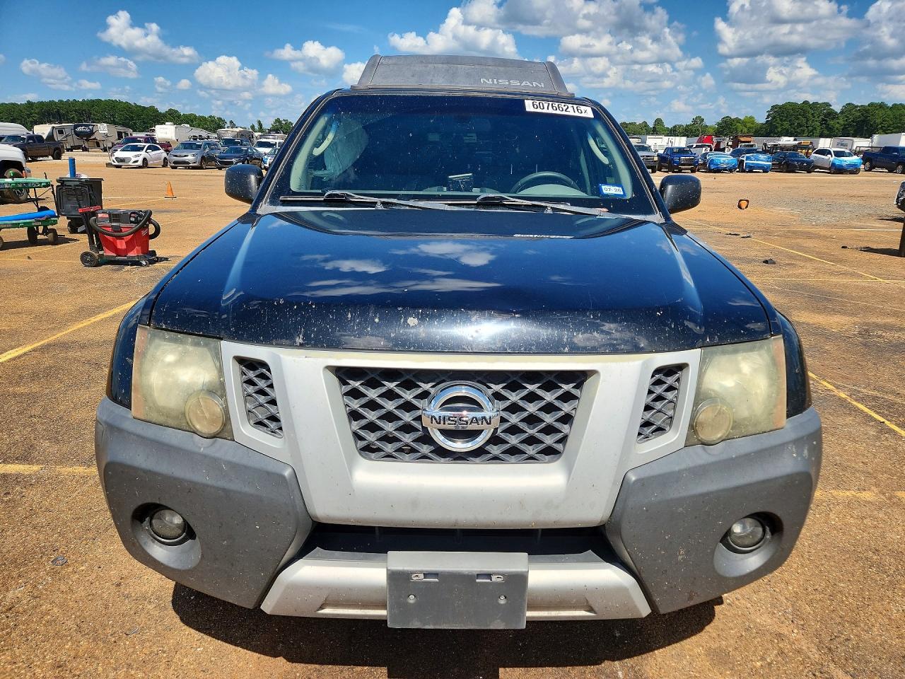 2011 Nissan Xterra X - Image 5